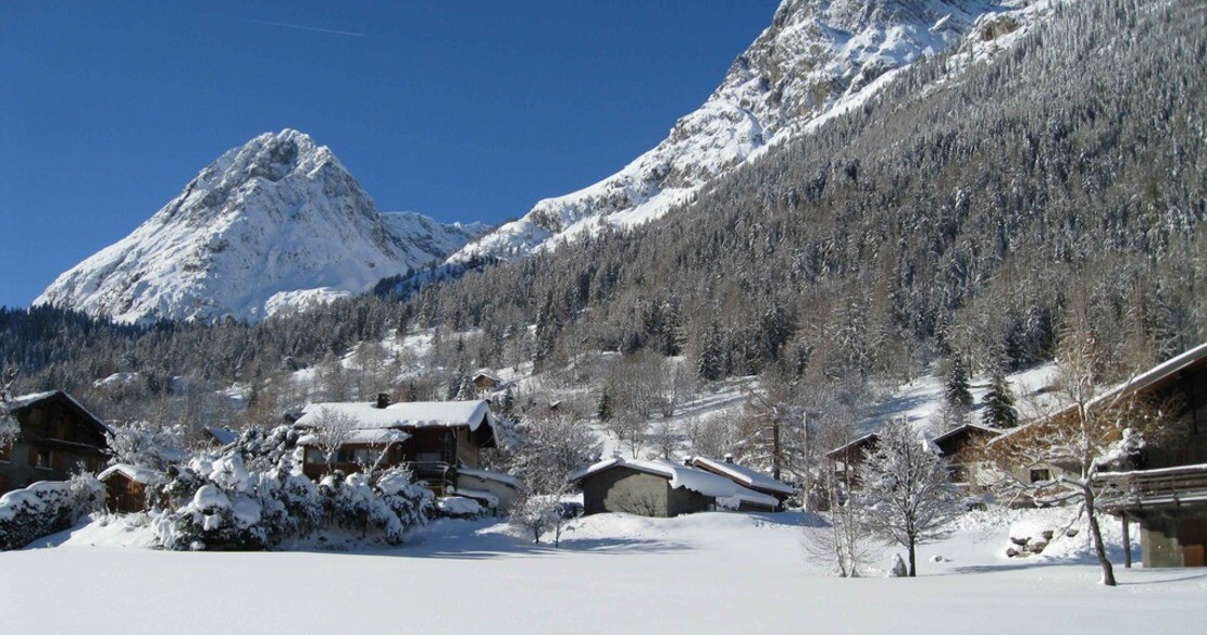 les-houches-ski-resort-chamonix-valley-france